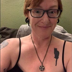 Meet your Posher, Allie